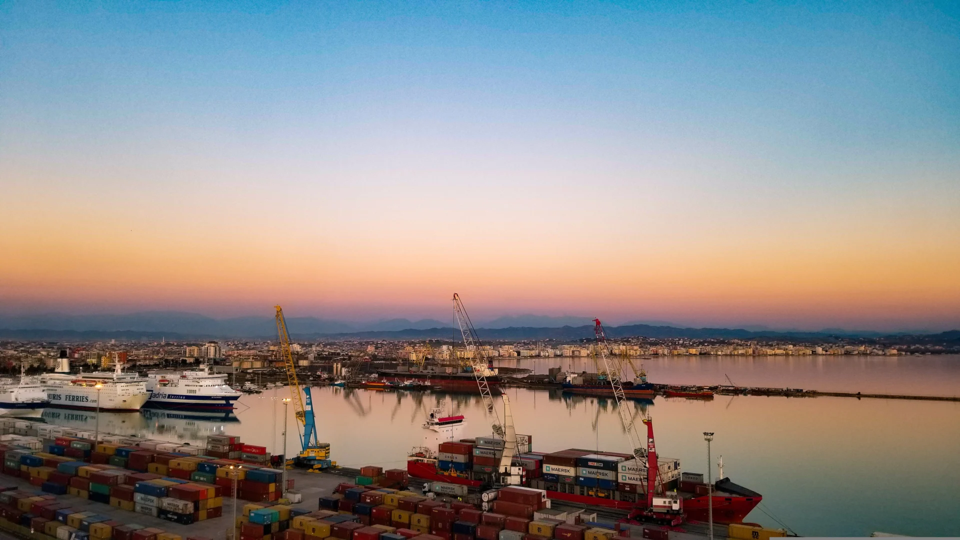 ledik-harbour-4835827
